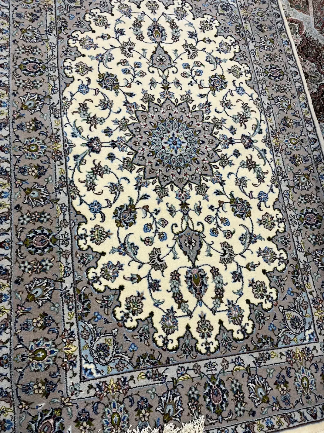 فرش|فرش|کاشان, فاز ۱ ناجی آباد|دیوار