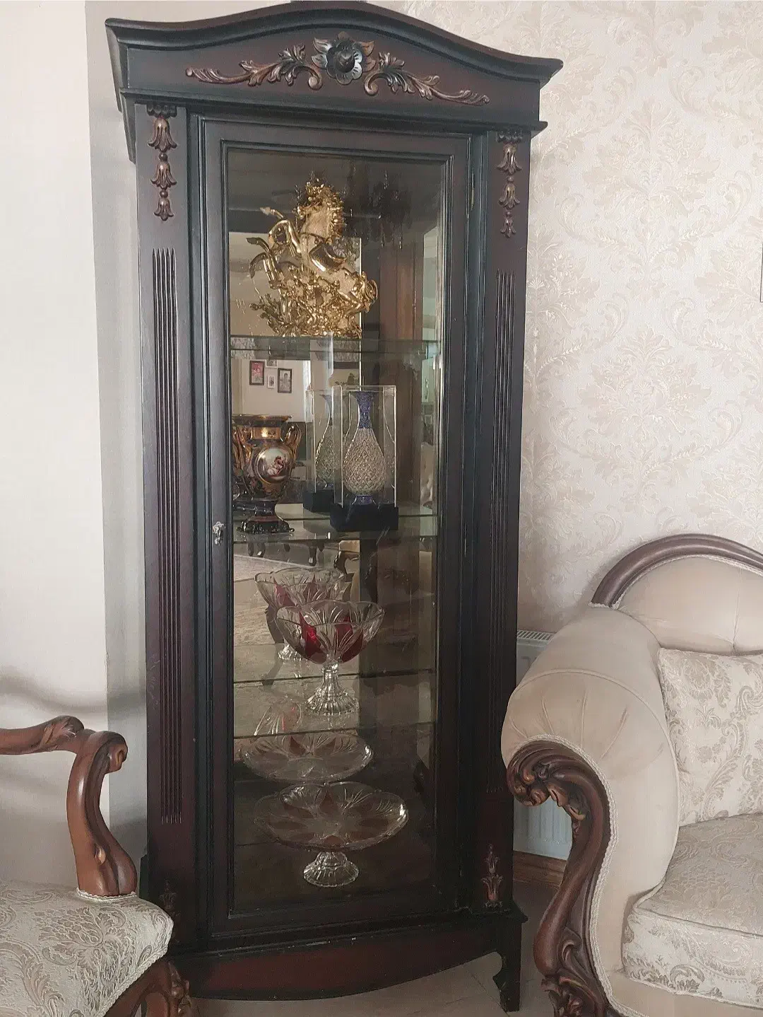 بوفه ایستاده|بوفه، ویترین، کنسول|فردیس, منظریه|دیوار