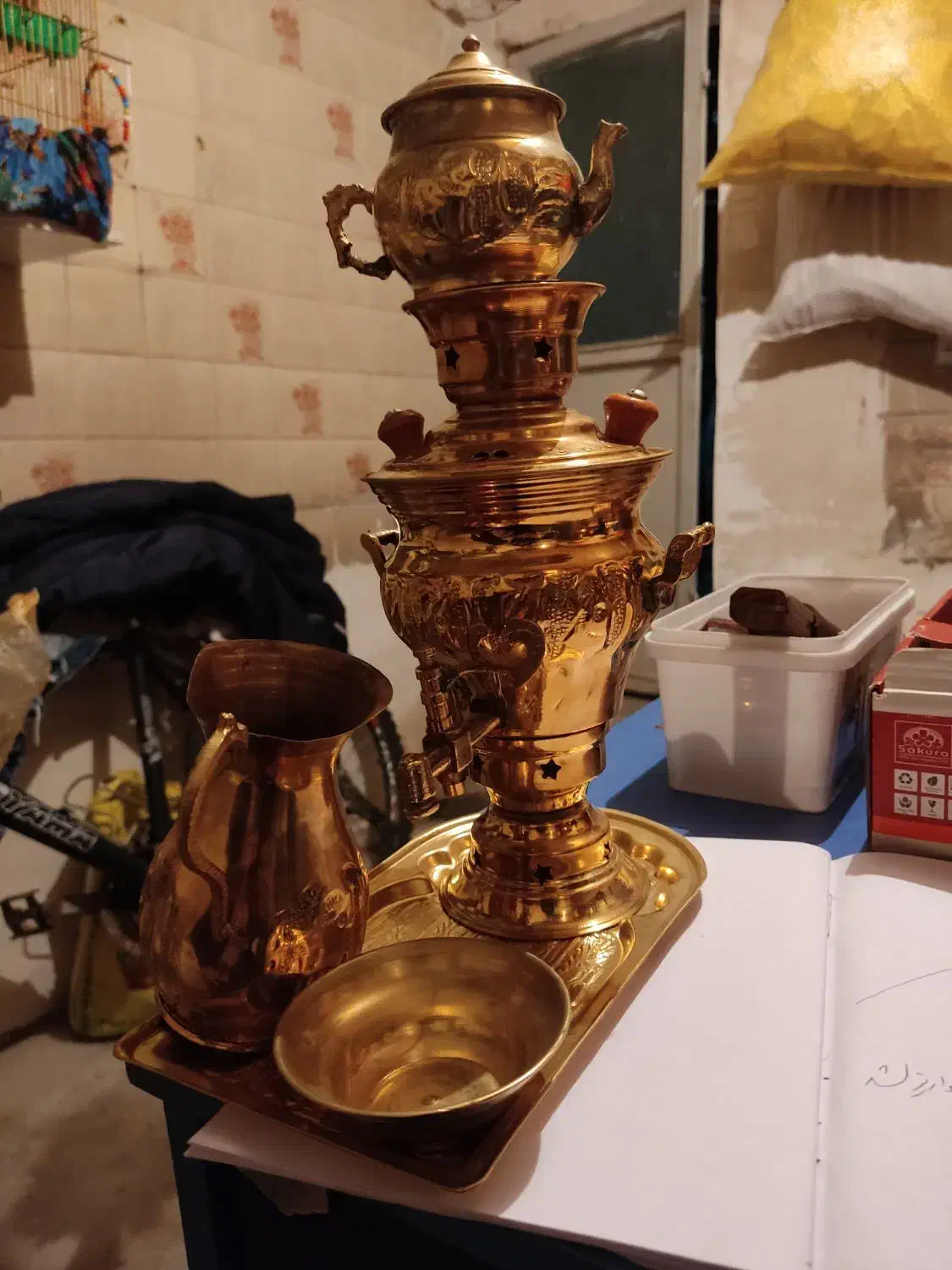 سماور دکوری معاوضه با انگشتر هم میکنم|سماور، چایساز، قهوهساز|باسمنج, |دیوار