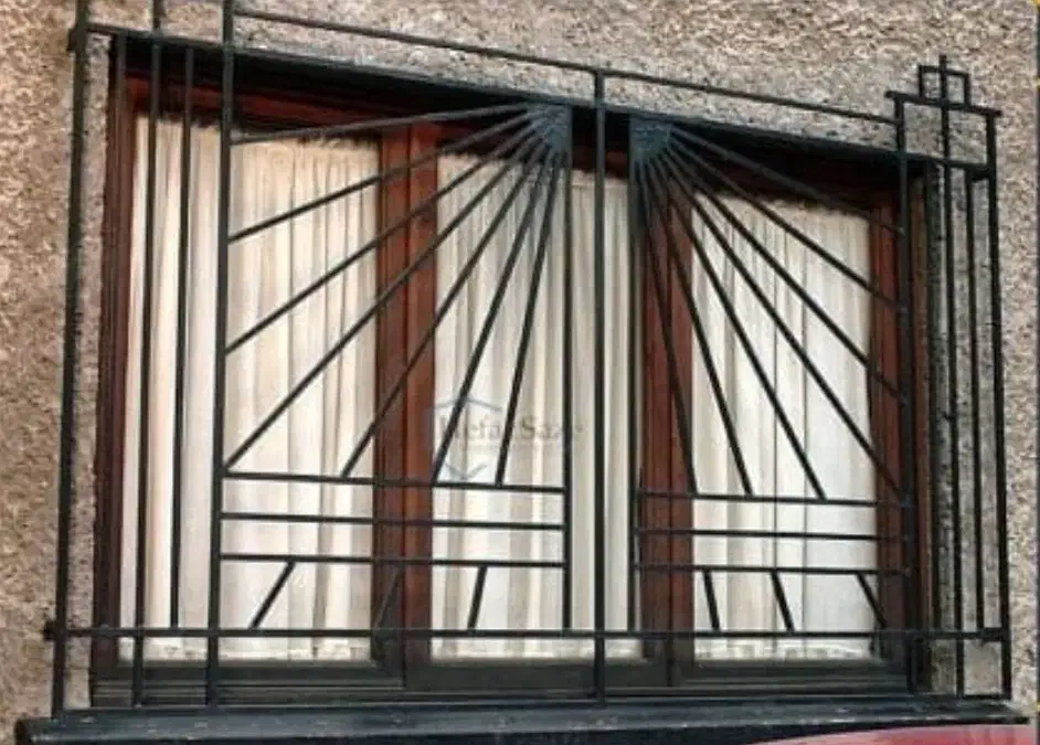 جوشکاری سقف شیروانی/ نصب حفاظ آهنی/ ساخت درب حیاط|خدمات پیشه و مهارت|هشتگرد, فاز ۱ مهستان|دیوار