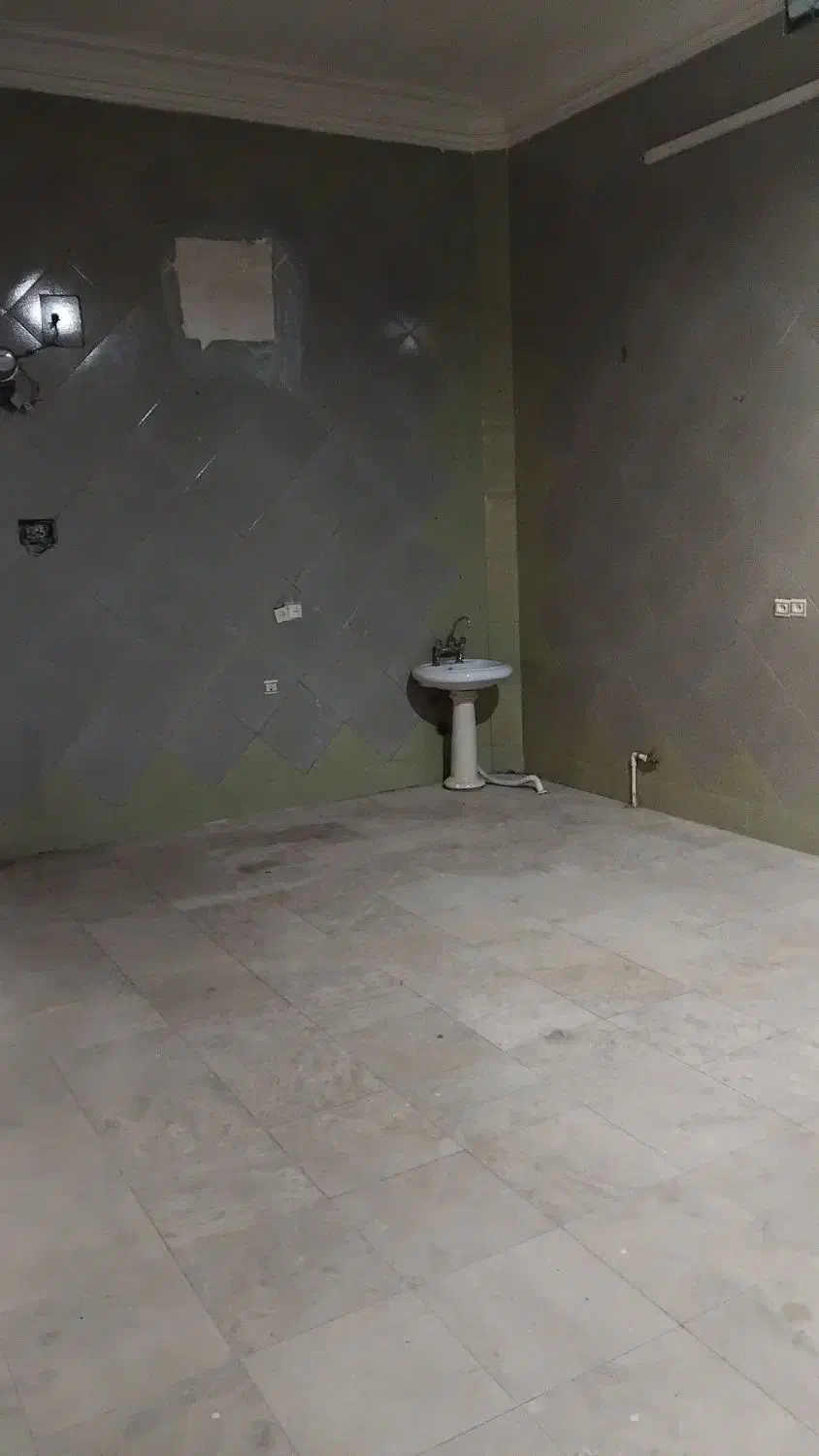 مغازه خالی آماده بهرهبرداری|اجارهٔ مغازه و غرفه|قم, شاه ابراهیم|دیوار