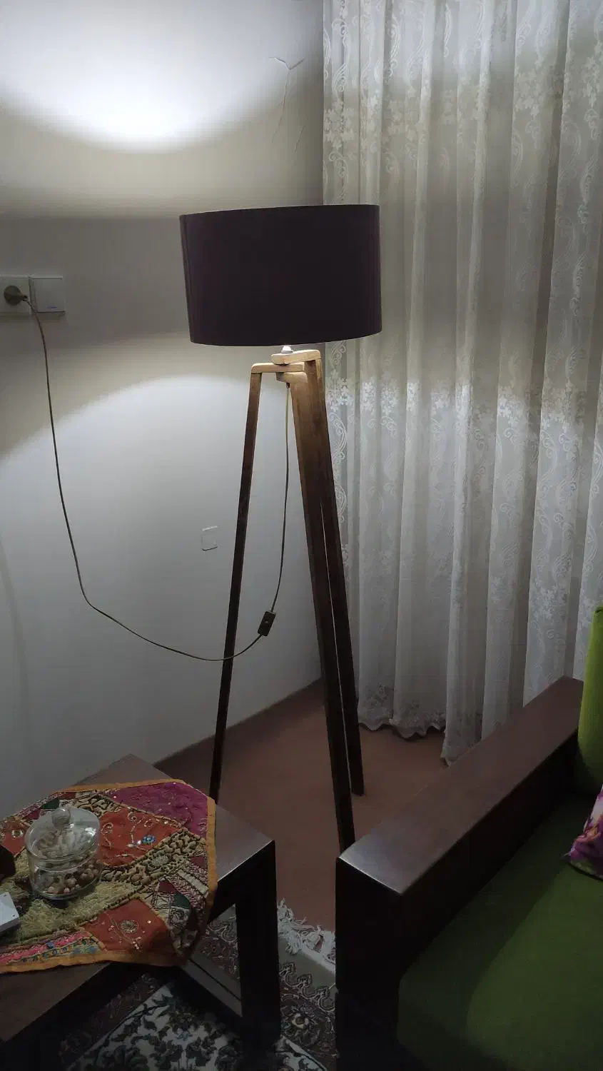 آباژور|چراغ خواب و آباژور|بروجرد, |دیوار