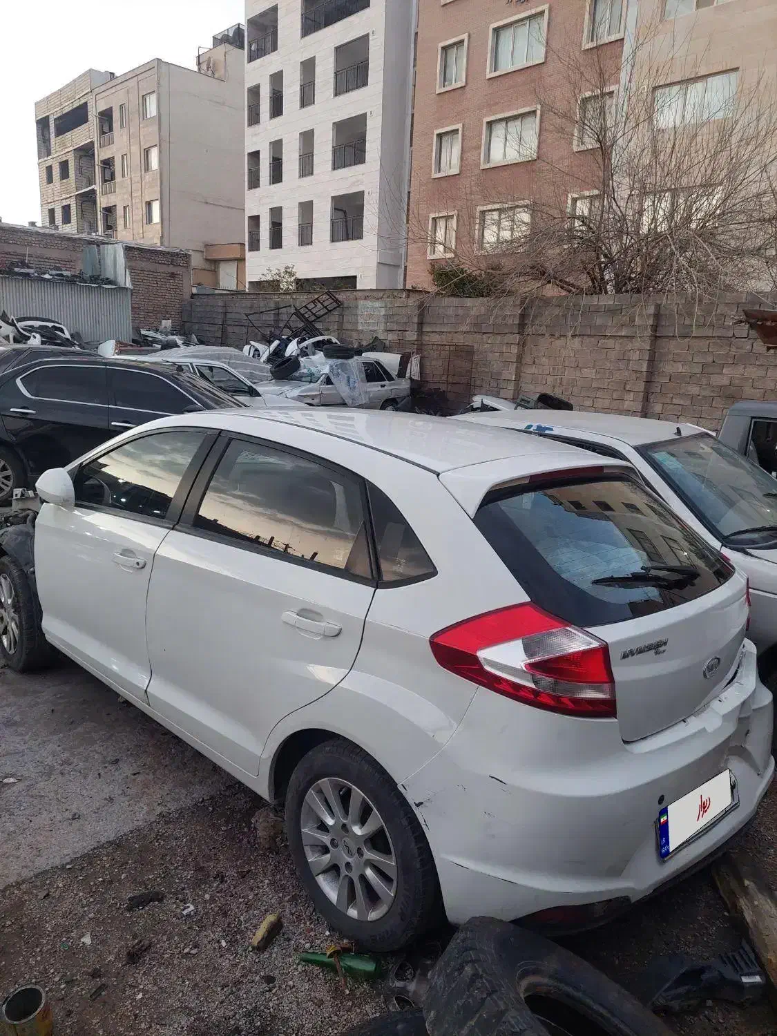 ام وی ام ۳۱۵ مدل ۹۵تصادفی|خودرو سواری و وانت|شیراز, ریشمک|دیوار