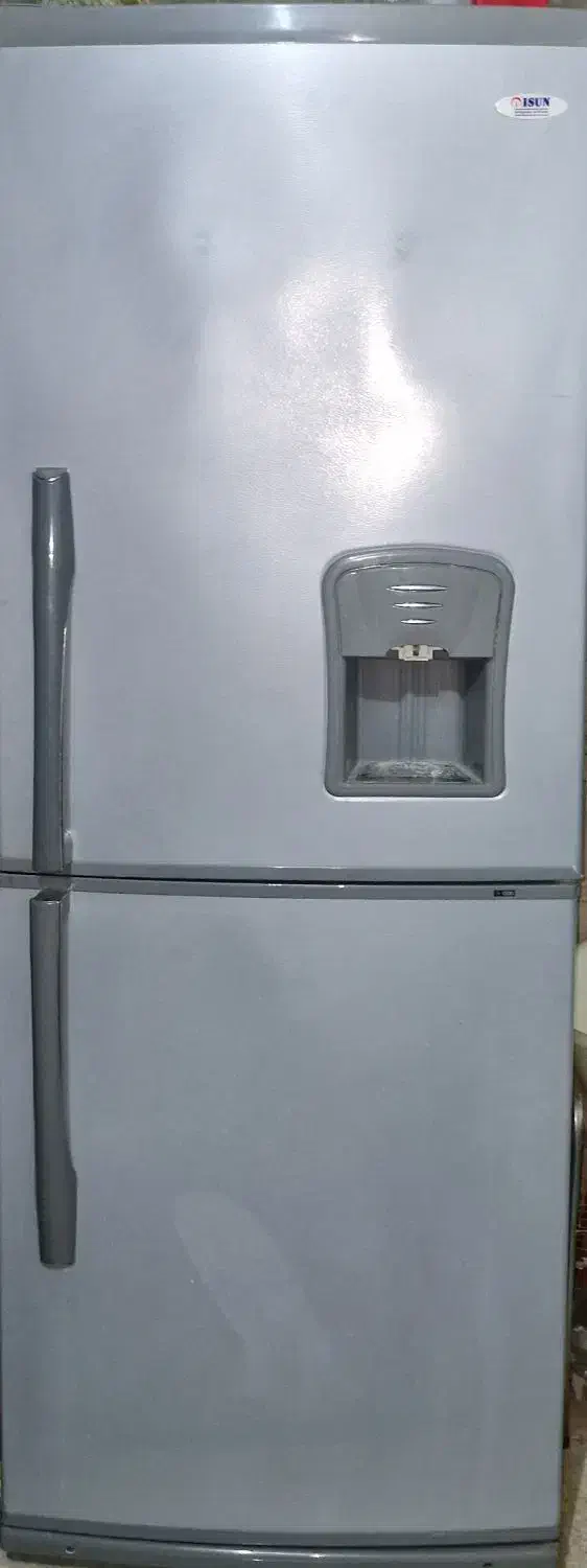 یخچال فریزر آیسان موتور قدیم درجه یک سالم|یخچال و فریزر|تهران, مخصوص|دیوار