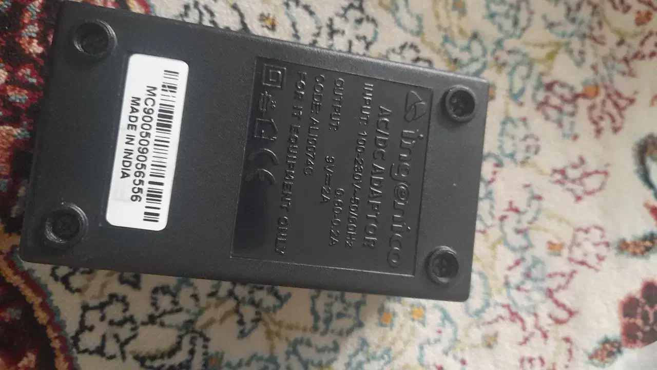 اداپتور ۹ولت لبتاب|قطعات و لوازم جانبی رایانه|بجنورد, |دیوار