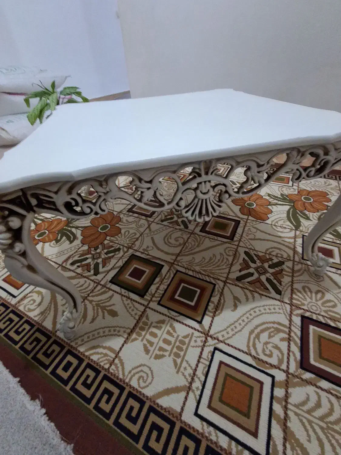 میز جلو مبلی بزرگ سلطنتی|مبلمان خانگی و میز عسلی|آبدانان, |دیوار