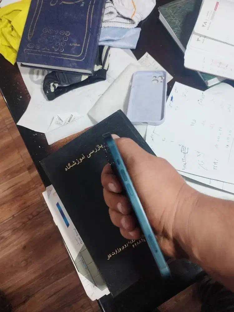 ایفون۱۳مشکی۱۲۸|موبایل|تهران, منیریه|دیوار