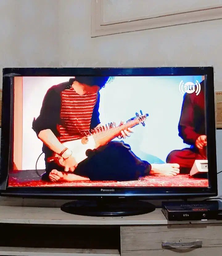 تلویزیون پاناسونیک ۱۱میلیون42انج|تلویزیون و پروژکتور|گرگان, |دیوار