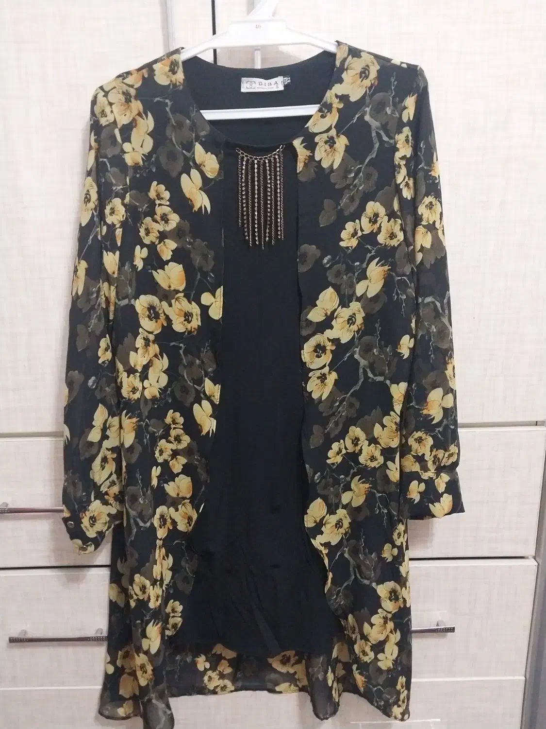 سارافون|لباس|زنجان, |دیوار