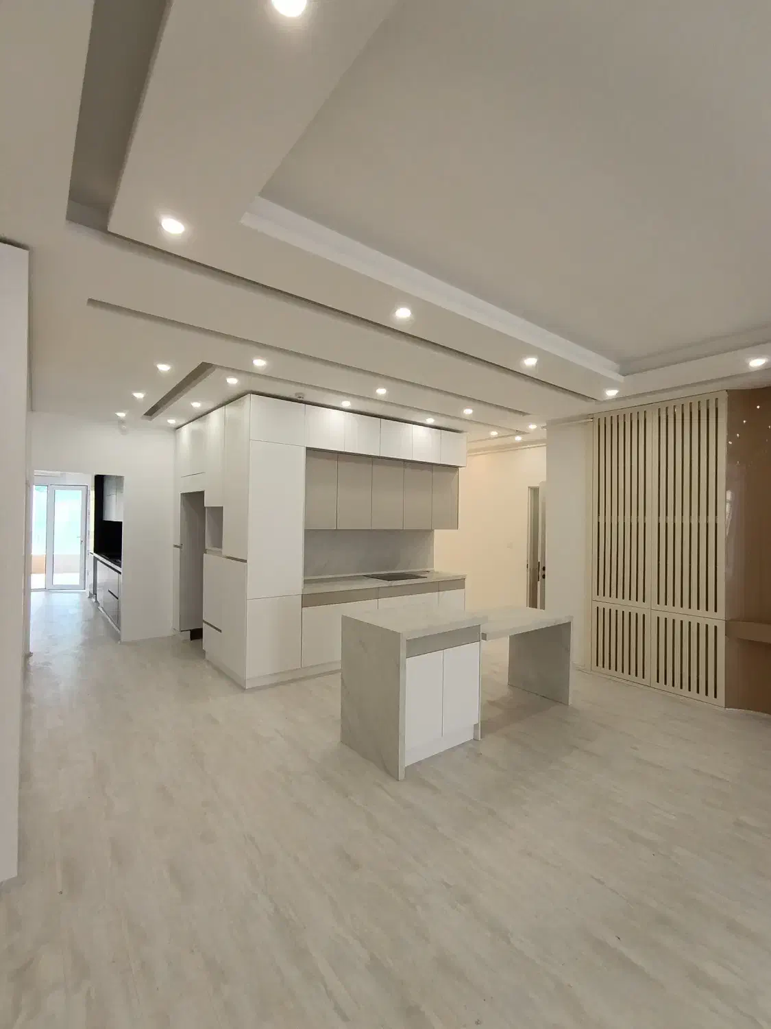 رهن و اجاره ۴ خواب ۳۱۰ متری /مارک / بلوار‌گیلان|اجارهٔ آپارتمان|رشت, بلوار گیلان|دیوار