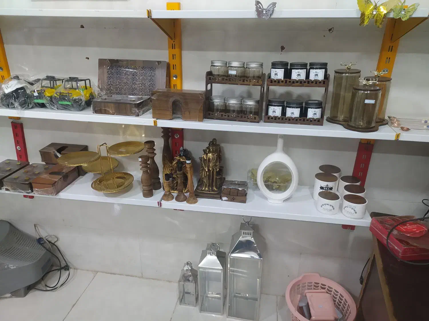 استند لوازم آرایش3کشو|آرایشی، بهداشتی، درمانی|تربت جام, شهرک معلم|دیوار