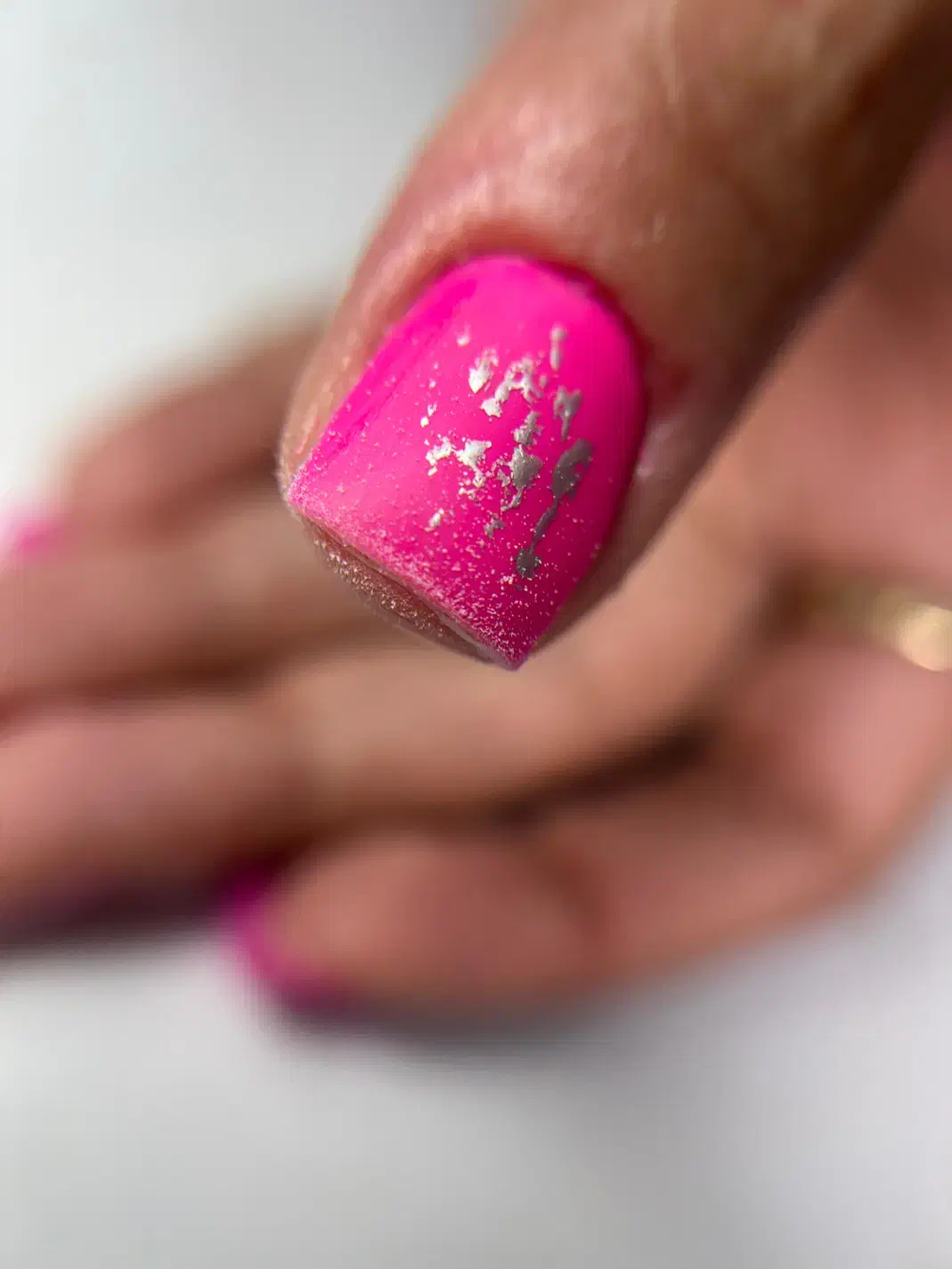 کاشت ناخن|خدمات آرایشگری و زیبایی|بندر انزلی, آذربایجان|دیوار