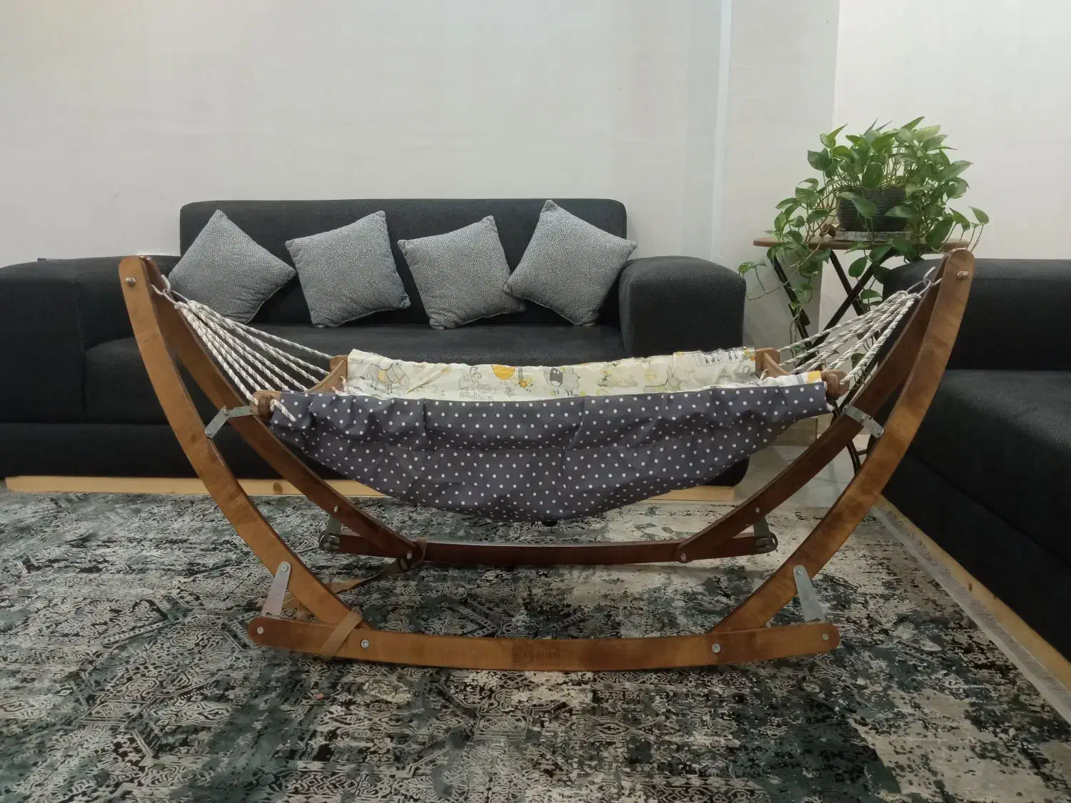 گهواره سنتی وارداتی|اسباب و اثاث بچه|رشت, پل تالشان|دیوار