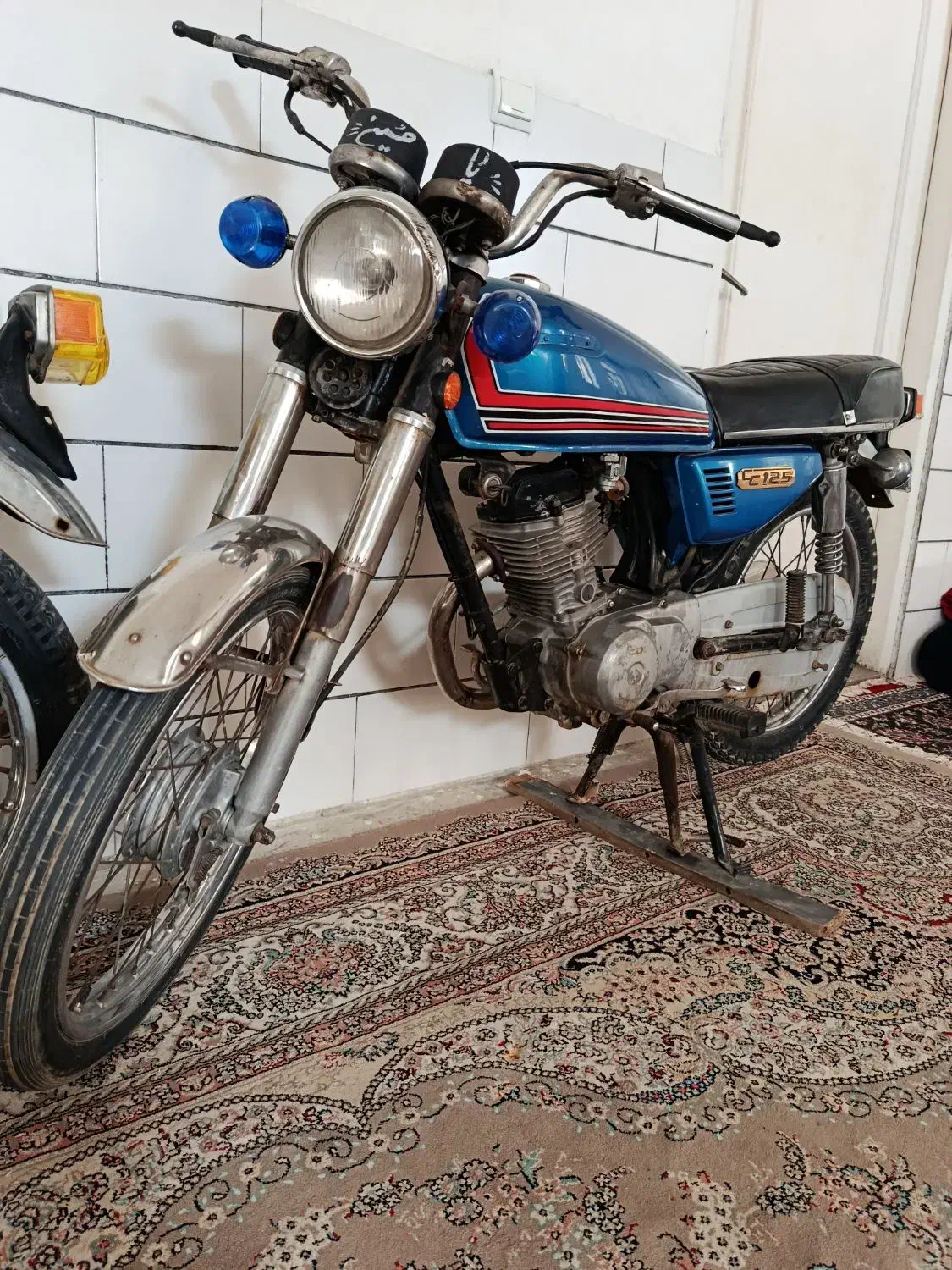 سی جی ژاپن برگ اوراق|موتورسیکلت|کمیجان, |دیوار