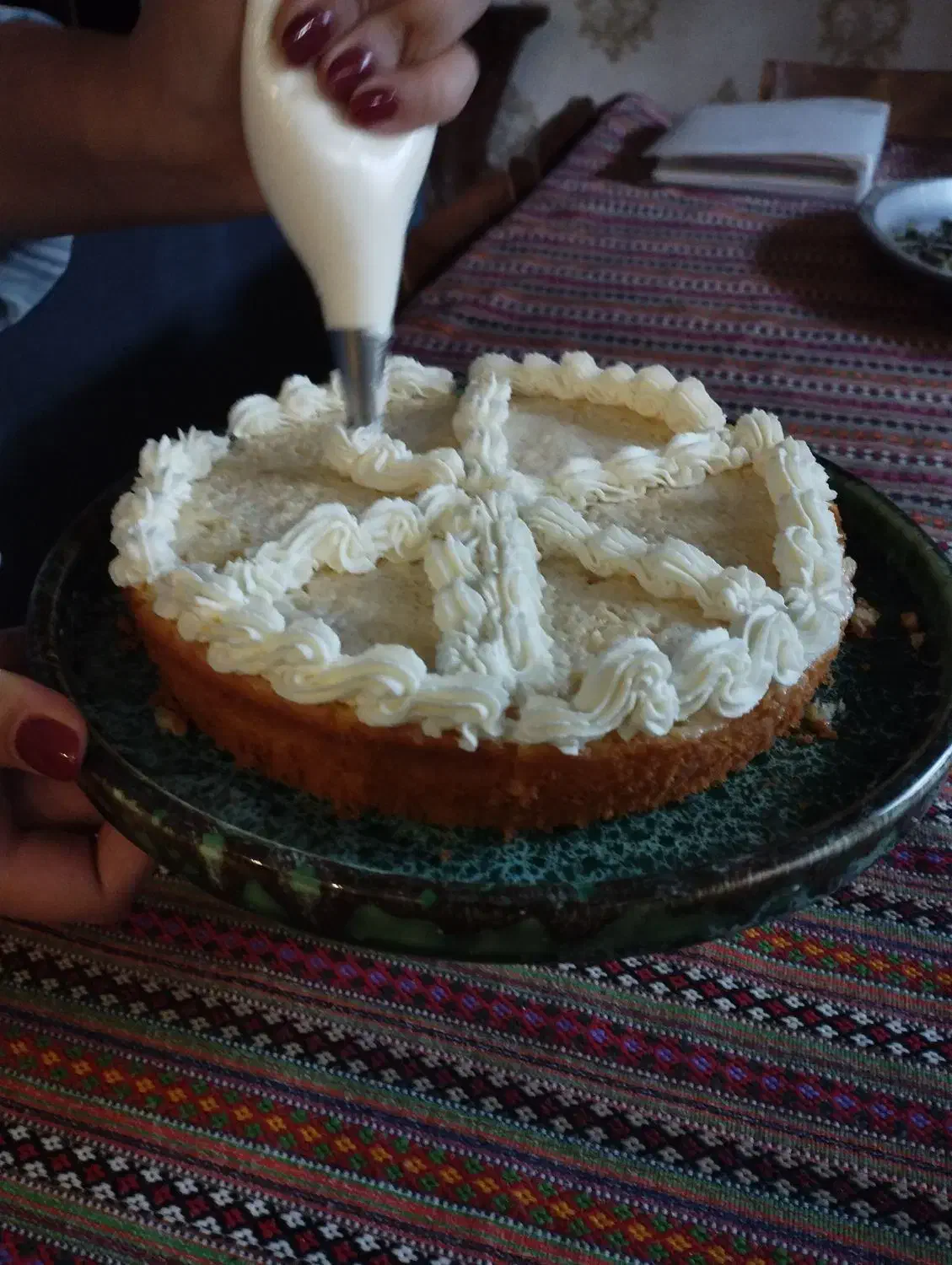 شیرنی خونگی تازه و خوشمزه|خوردنی و آشامیدنی|شیراز, شهرک عرفان|دیوار