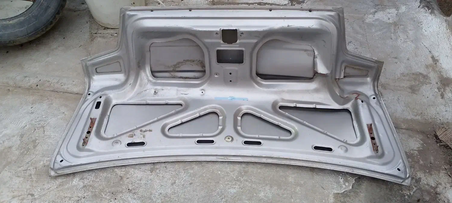 درب صندوق عقب پراید ۱۳۲ و درب عقب سمت راست|قطعات یدکی و لوازم جانبی|تهران, زنجان جنوبی|دیوار