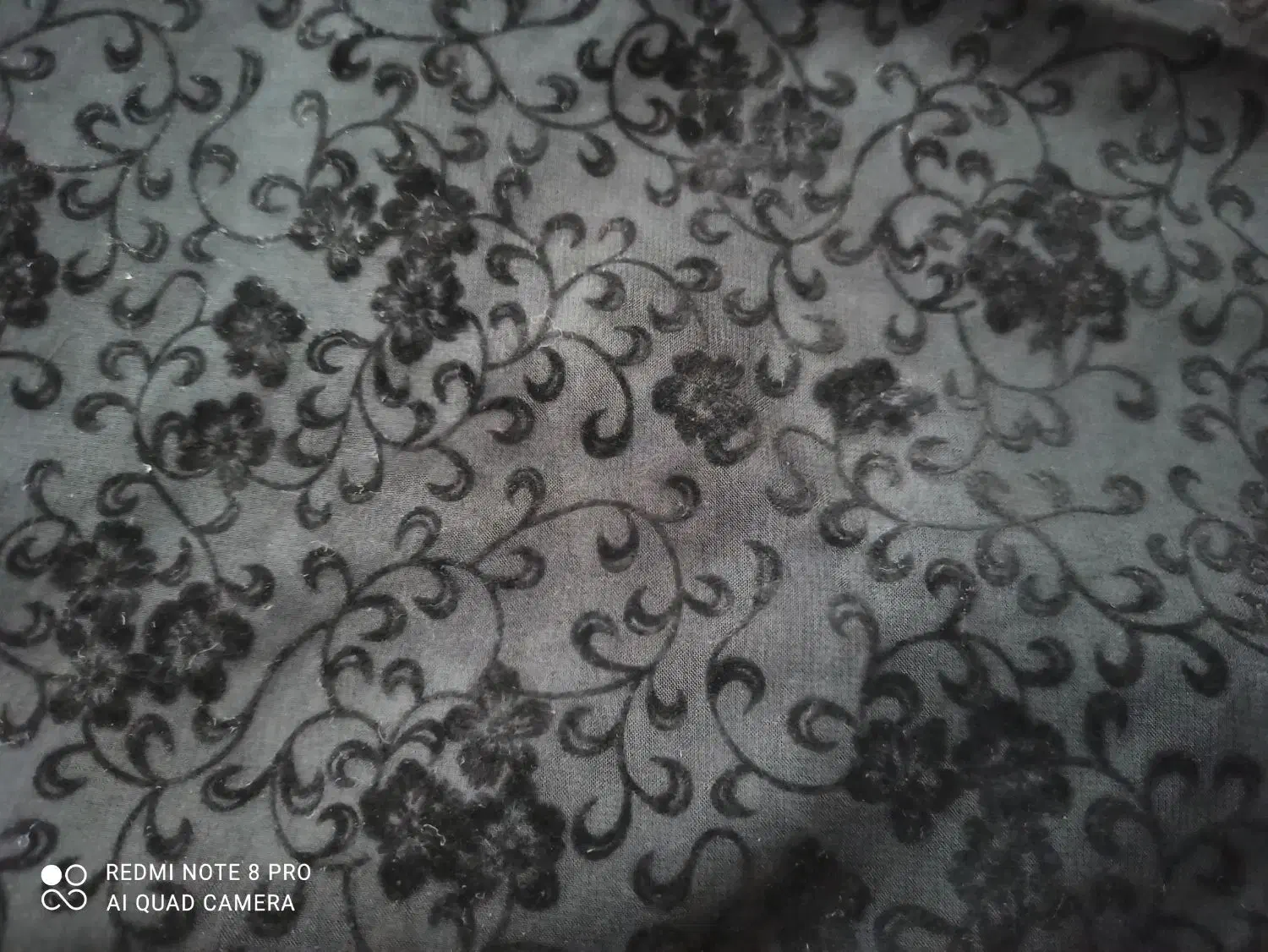 پارچه مجلسی|لباس|شهریار, شهریار|دیوار