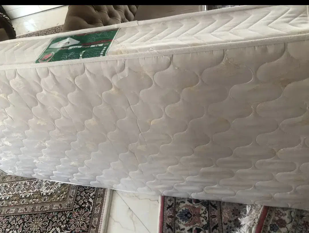 تخت یک نفر در حد نو|تخت و سرویس خواب|اراک, |دیوار