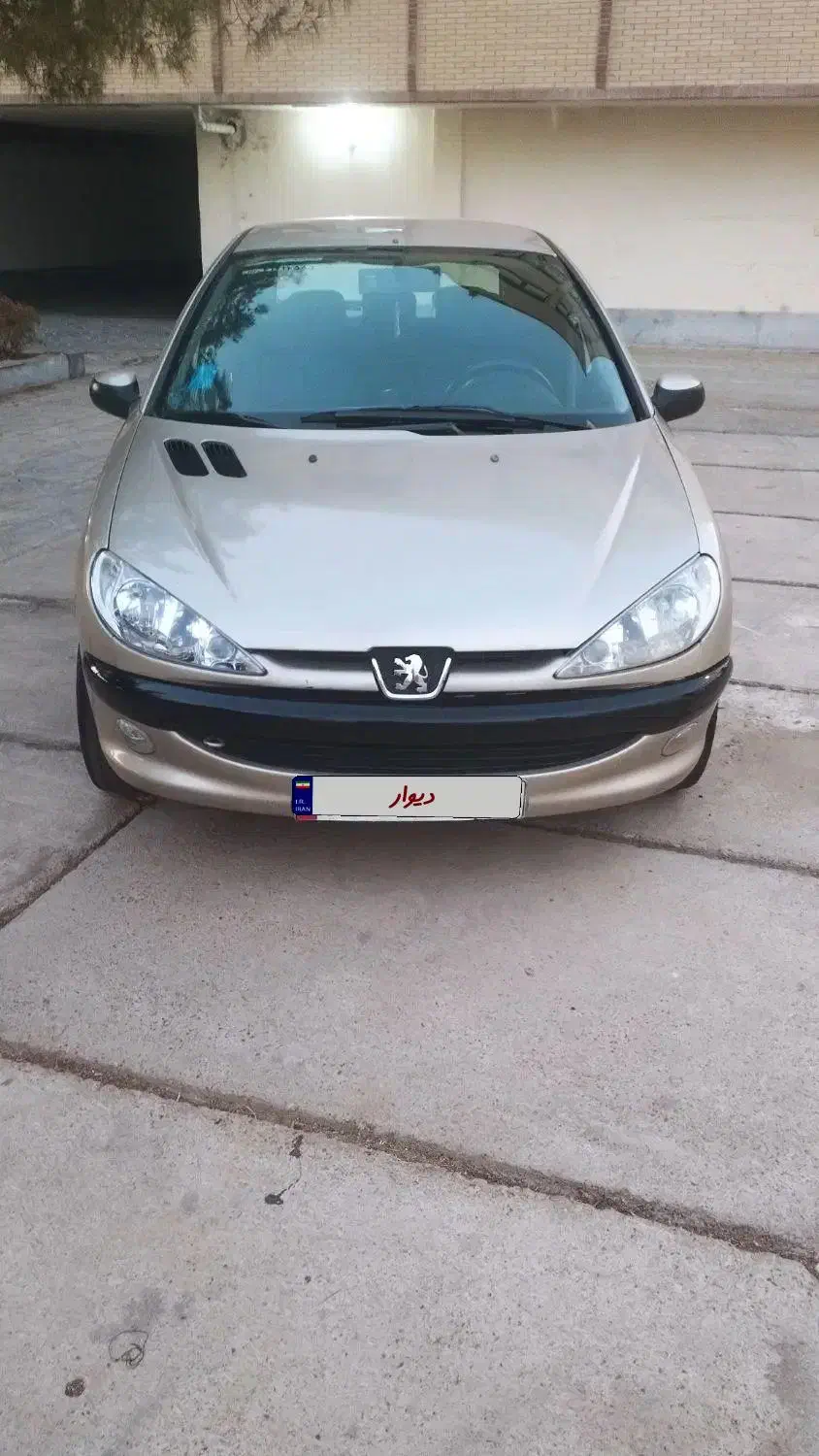 پژو ۲۰۶ مدل ۸۳تیپ ۲ عروسک|خودرو سواری و وانت|صدرا-فارس, فاز ۱|دیوار