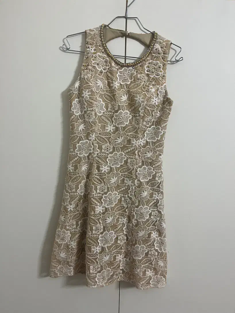 پیراهن مجلسی کارشده سایز ۳۸|لباس|قائمشهر, |دیوار