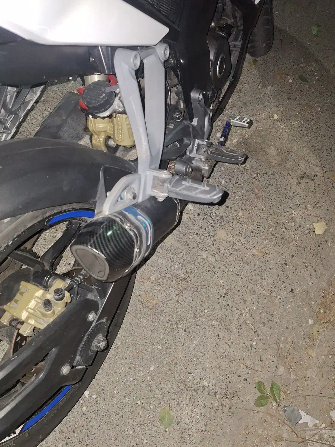 اگزوز قهرمانی و هدرز|قطعات یدکی و لوازم جانبی|فردیس, قریشی|دیوار