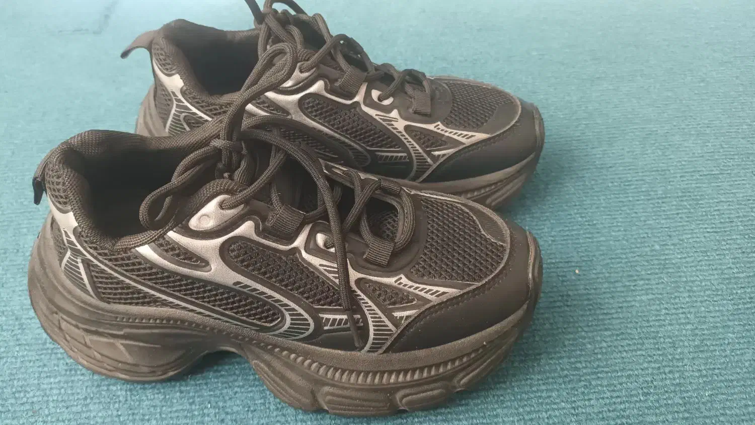 کفش نو و تمیز|کفش و لباس بچه|بندر ترکمن, |دیوار