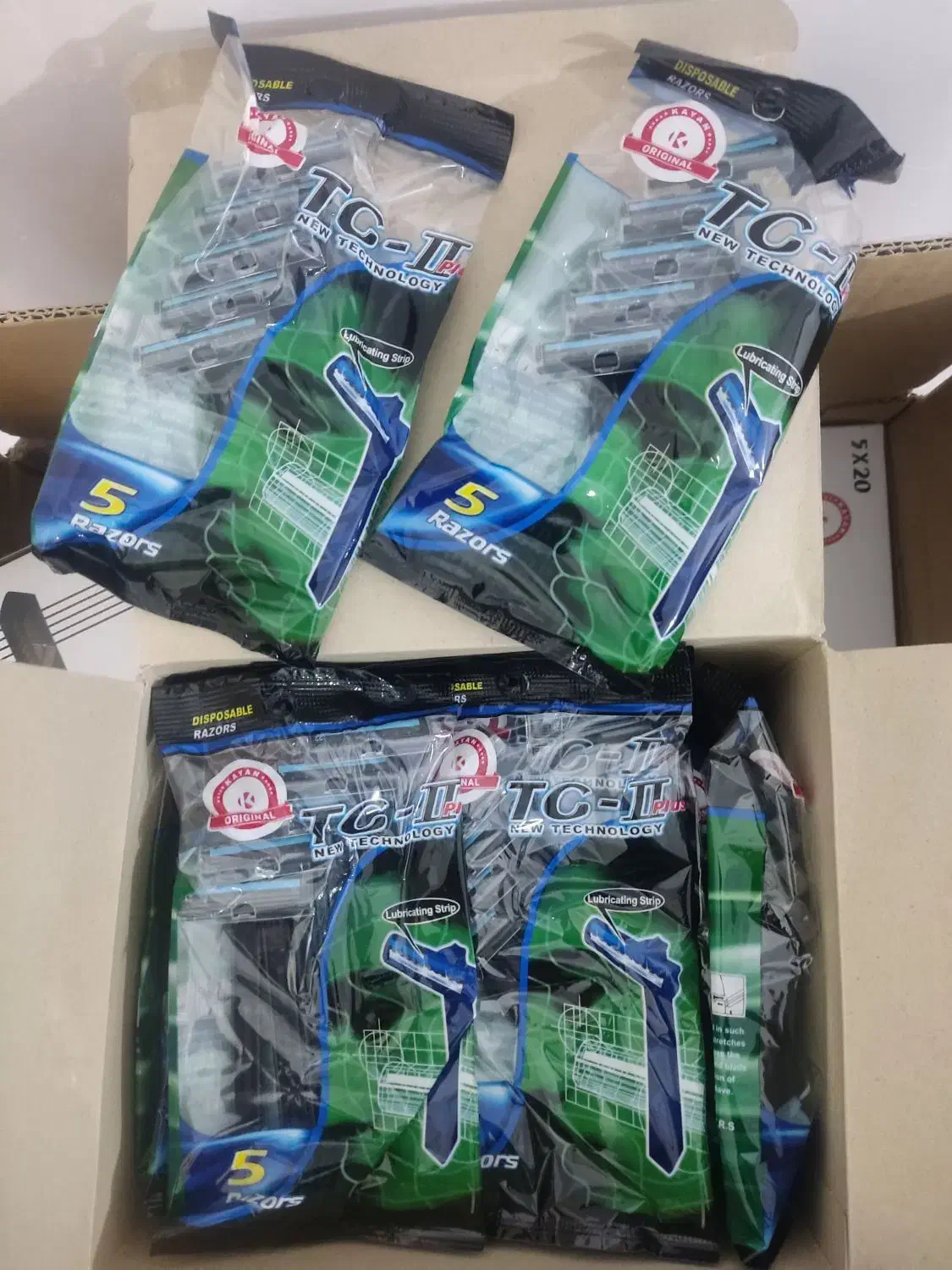 ژیلت tch ایرانی|آرایشی، بهداشتی، درمانی|بابل, |دیوار