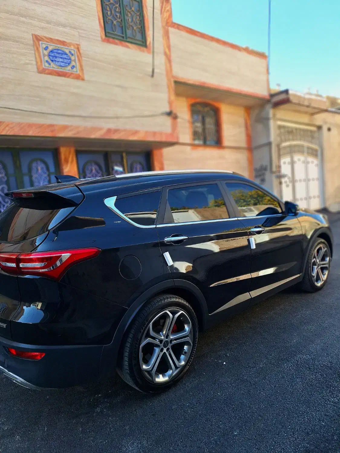 فیدلیتی مدل۱۴۰۰بکر|خودرو سواری و وانت|شیراز, محراب|دیوار