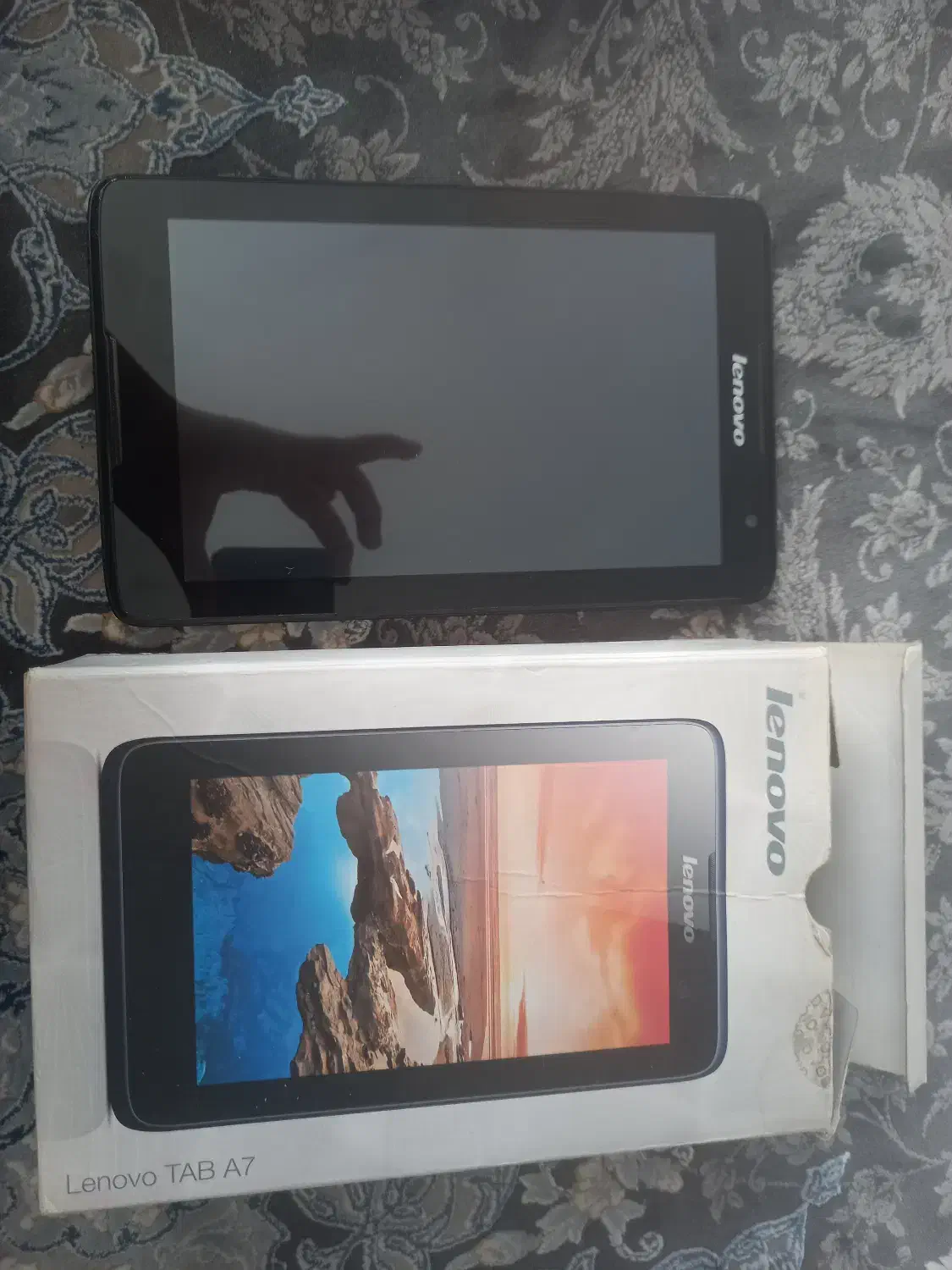 تبلت لنوو (Lenovo)تروتمیز با کارتون و قاب نو|تبلت|زرندیه, |دیوار