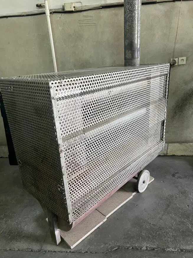 بخاری کارگاهی و گرمای بسیار مناسب محیط کار|بخاری، هیتر، شومینه|زارچ, |دیوار