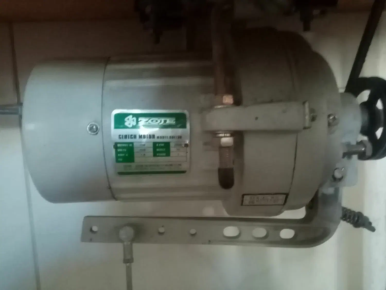 چرخ خیاطی صنعتی|چرخ خیاطی و ریسندگی|بجنورد, |دیوار