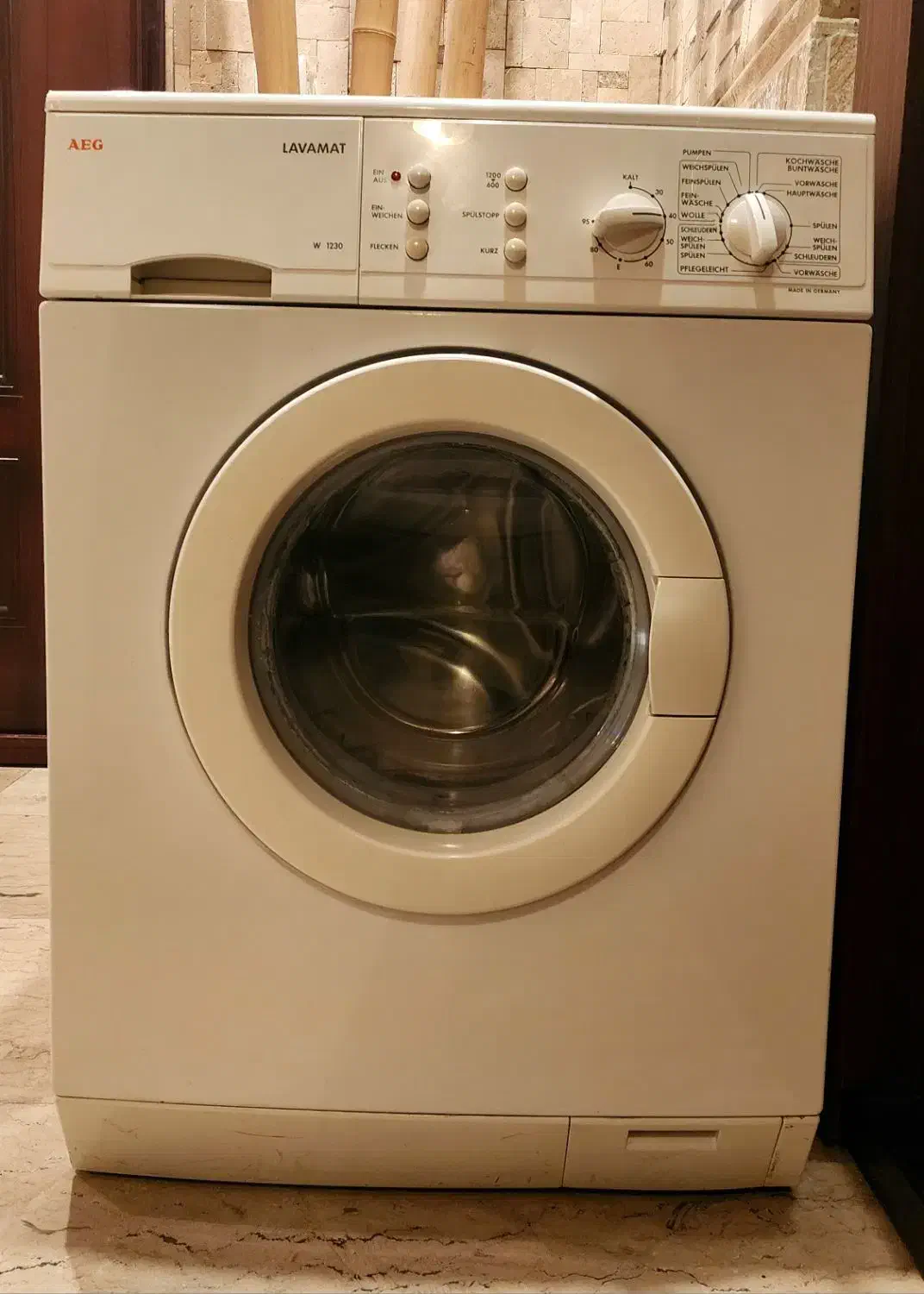 ماشین لباسشویی آاِگ W1230|ماشین لباسشویی و خشک‌کن لباس|تهران, قلهک|دیوار