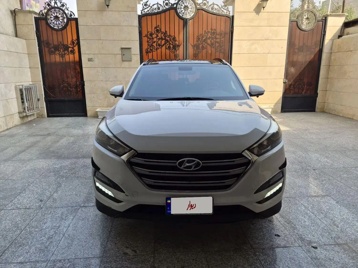 توسان ۲۰۱۷ خلیج نیمه فول|خودرو سواری و وانت|اهواز, فرهنگ شهر|دیوار