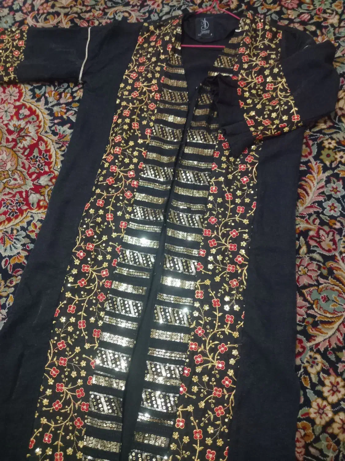 مانتو سنتی|لباس|یاسوج, |دیوار