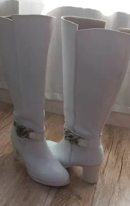 بوت بلند چرم|کیف، کفش، کمربند|شیراز, صاحب الزمان|دیوار