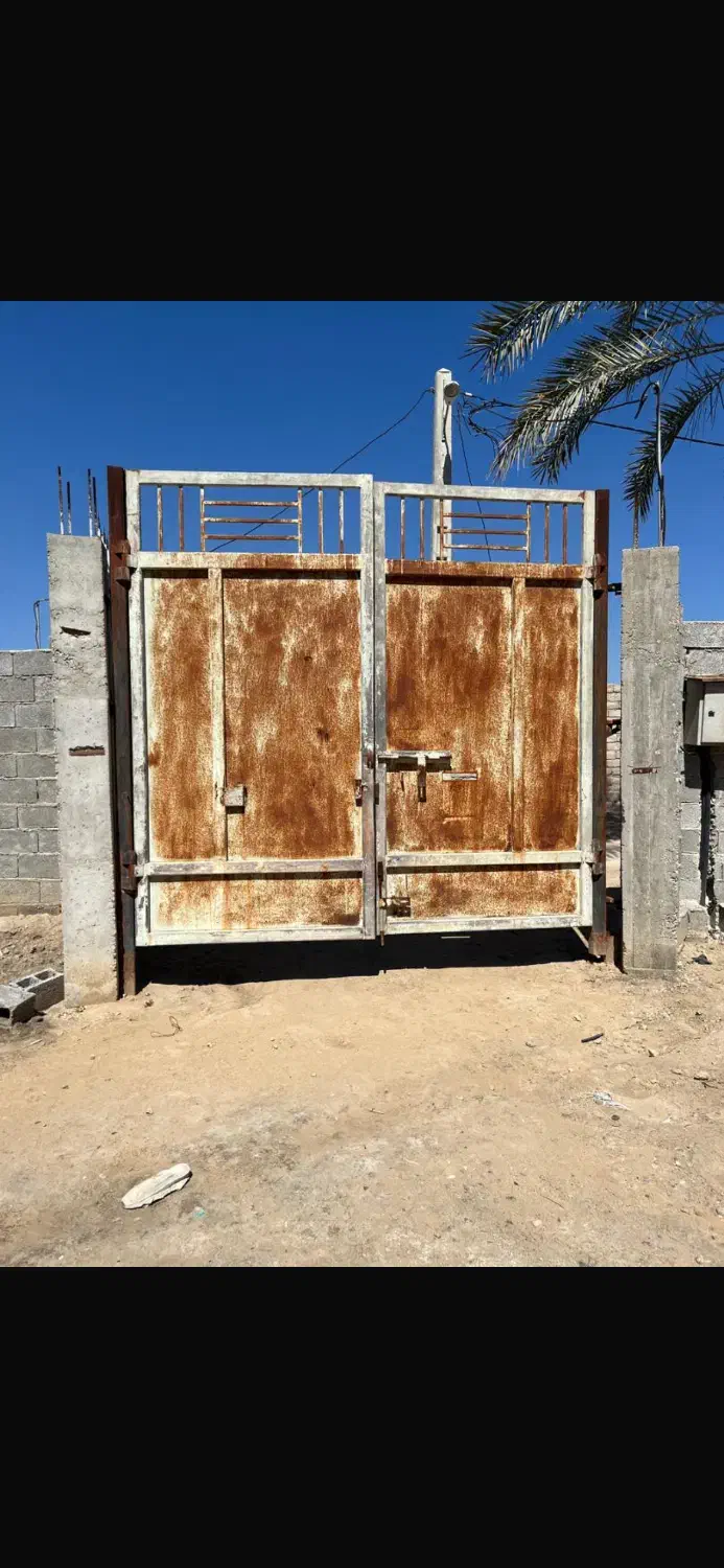 درب حیاط ۳*۳ونفر رو یک متری|مصالح و تجهیزات ساختمان|آبپخش, |دیوار