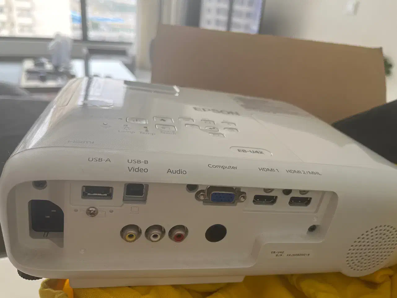 ویدیو پرژکتور اپسون ebu42|تلویزیون و پروژکتور|کیش, |دیوار