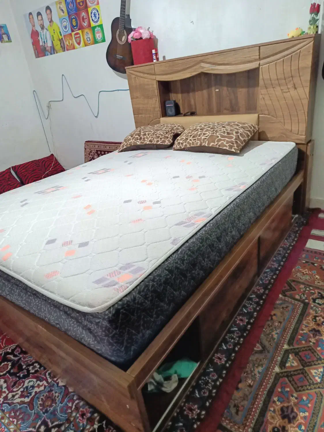 تخت خواب دو نفره نو|تخت و سرویس خواب|همدان, |دیوار