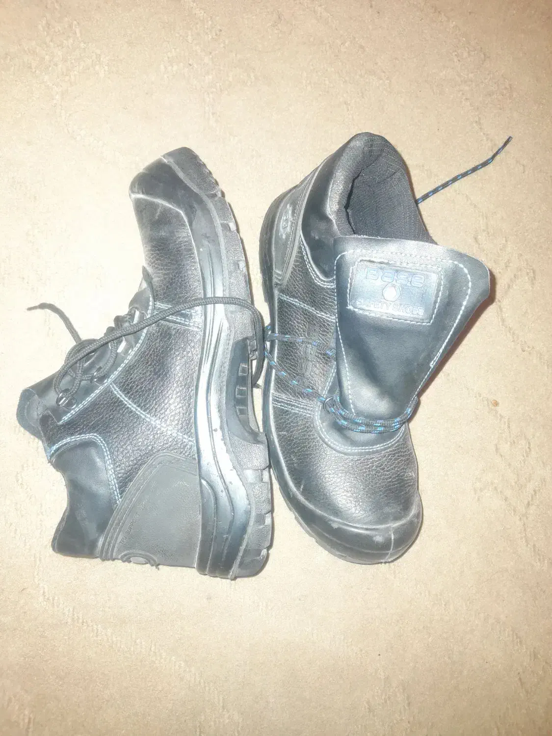 کفش ایمنی|کیف، کفش، کمربند|شاهینشهر, شهرک گلدیس|دیوار