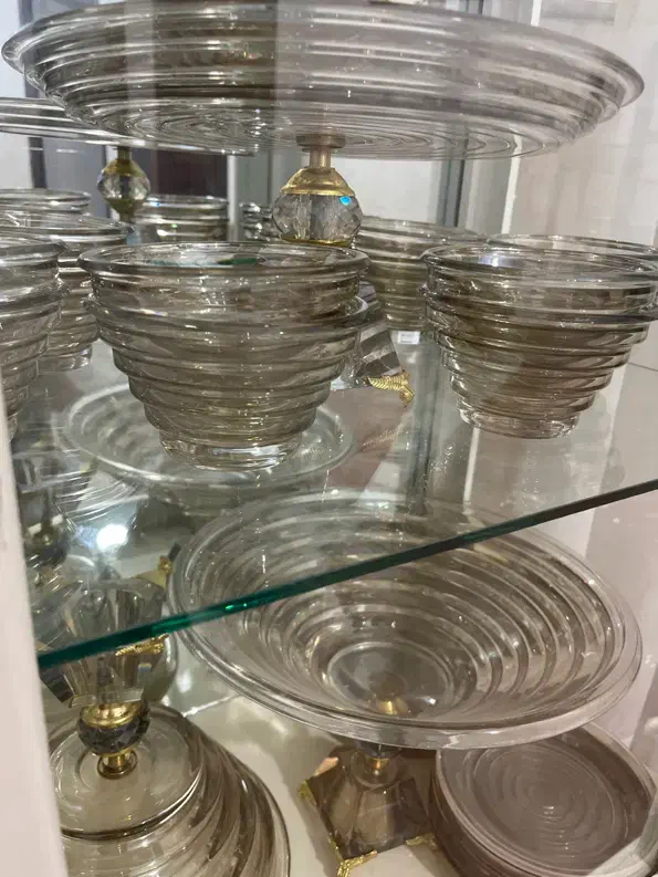 سرویس پذیرایی شامپاینی ۱۲ نفره|ظروف سرو و پذیرایی|ساوه, |دیوار