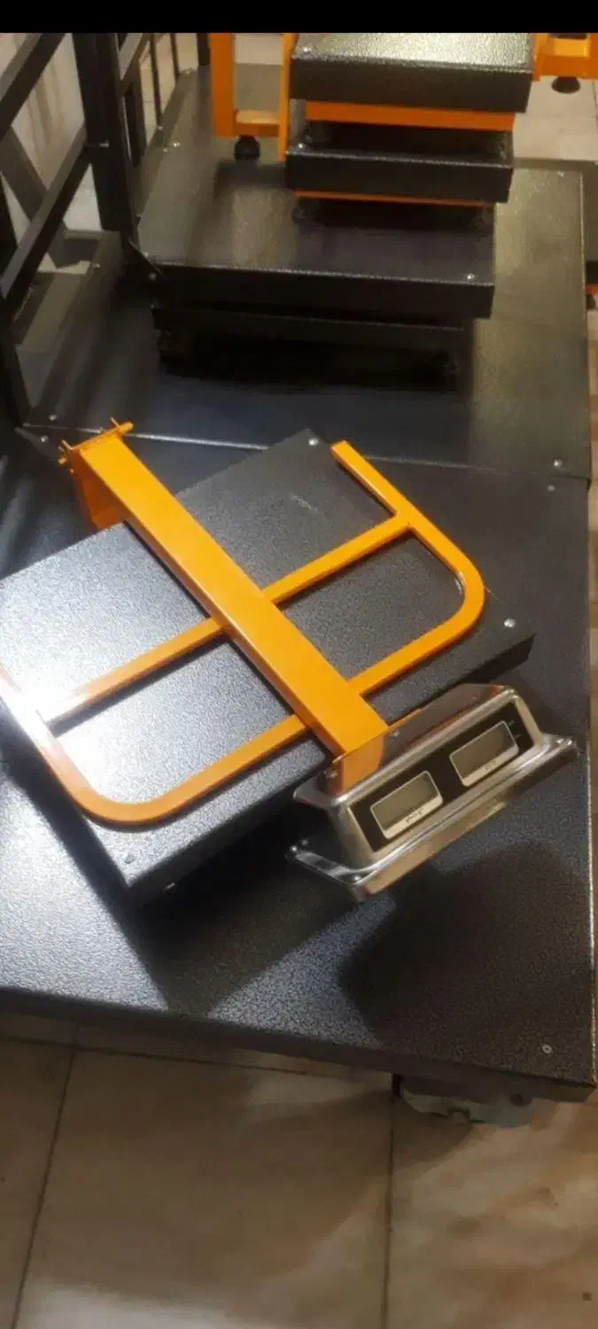 ترازو 200کیلو تاشو خم شو|فروشگاه و مغازه|ارومیه, |دیوار