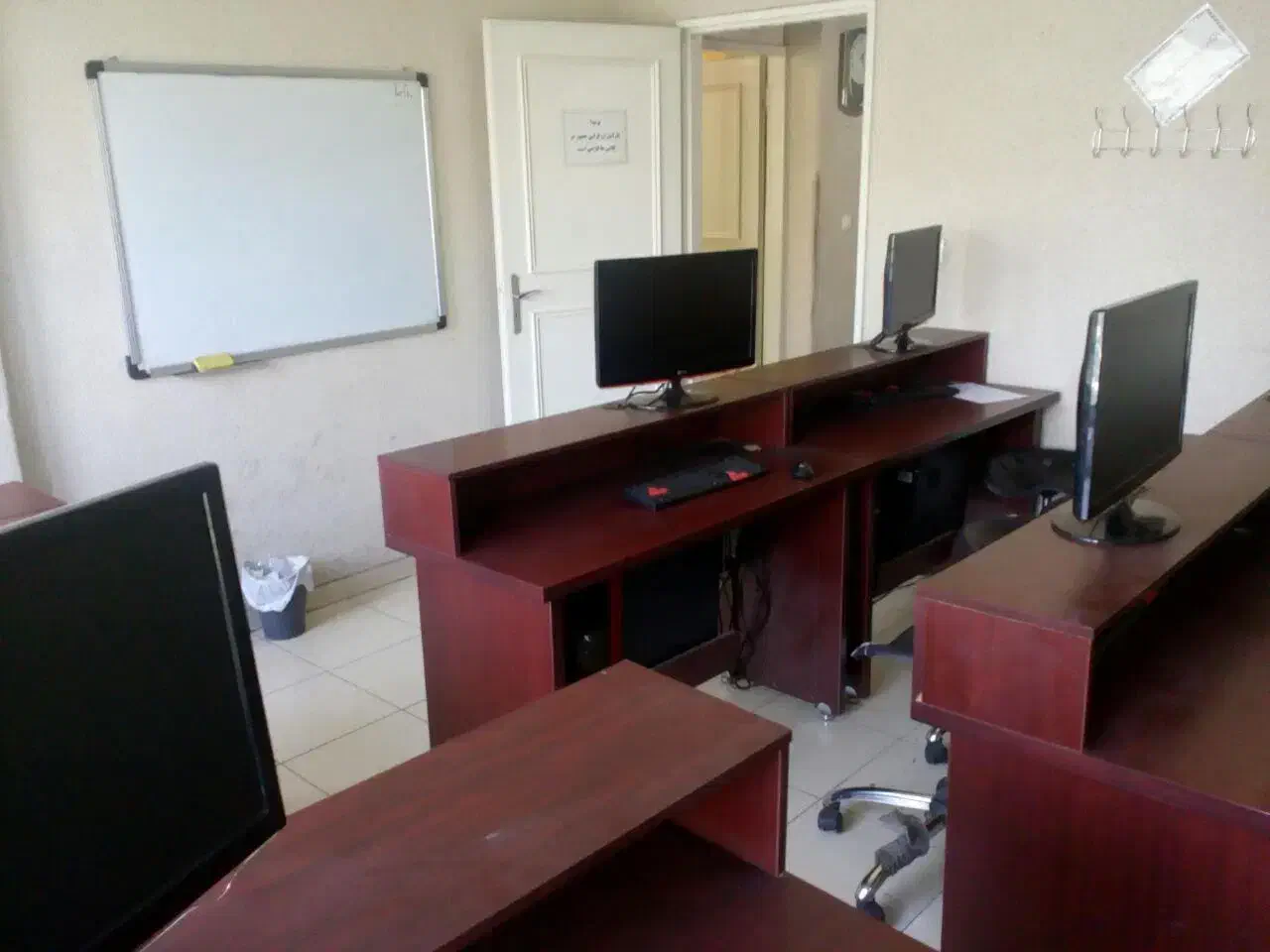 دیپلم گرافیک رایانه99011-دیپلم طلاوجواهرکد62261|خدمات آموزشی|تهران, فلسطین (میدان انقلاب)|دیوار