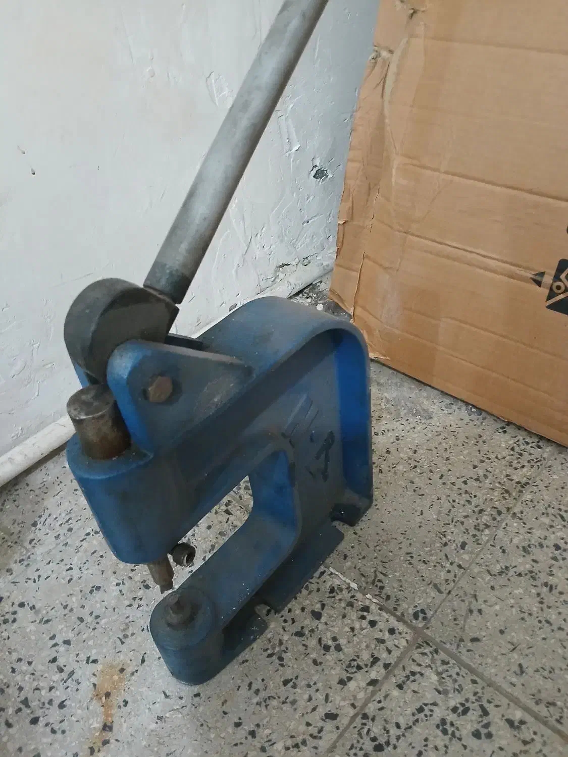 سنگ رومیزی   و لنتکوب و گاوصندوق|ماشین‌آلات صنعتی|رشت, آتشگاه|دیوار