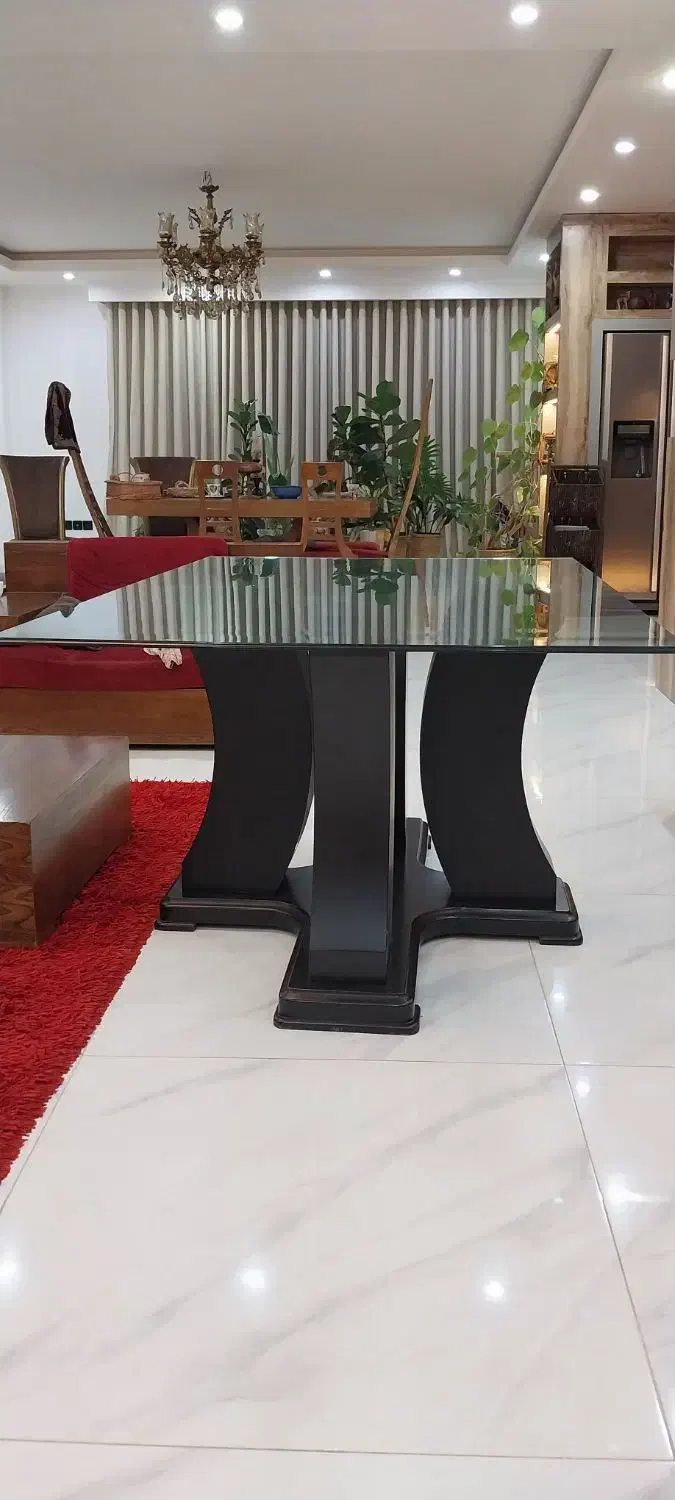 میز غذاخوری شیشه ای  با پایه چوب.|میز و صندلی غذاخوری|آمل, |دیوار