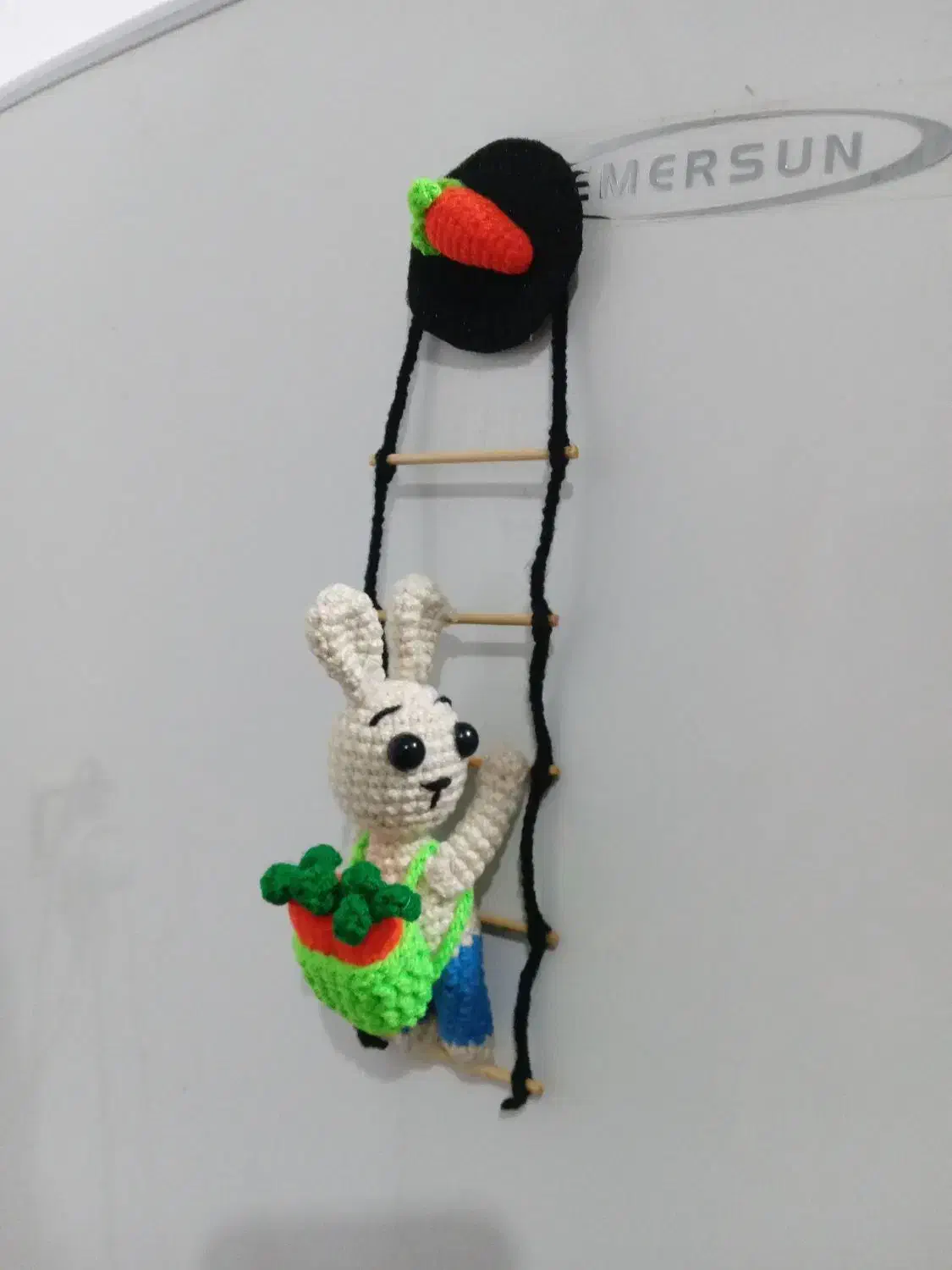 مگنت یخچال طرح خرگوش هایه دزد|صنایع دستی و سایر لوازم تزئینی|شیروان (خراسان), |دیوار