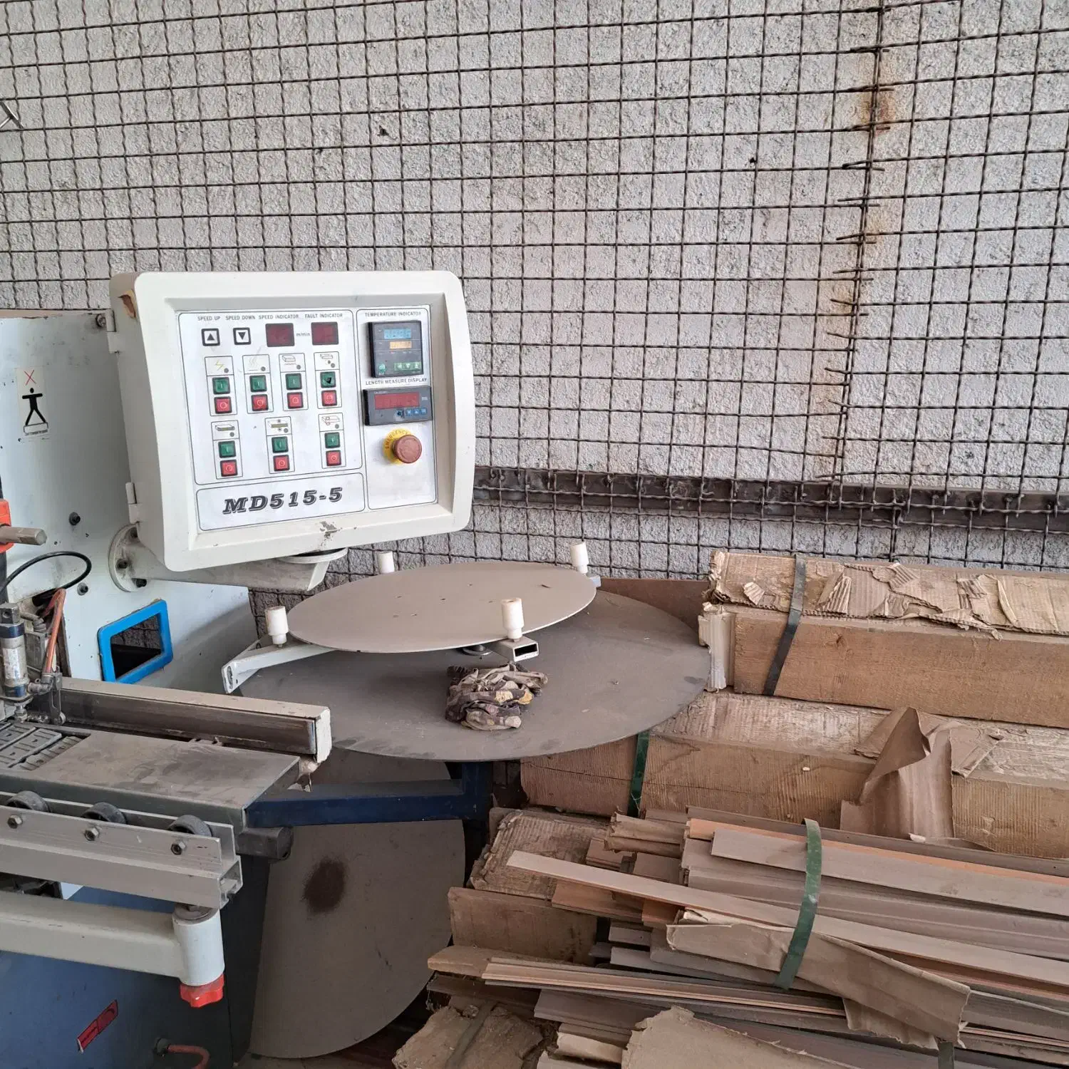 لبه چسبان وکیوم آسانسوری دورکن|ماشینآلات صنعتی|مشهد, نوید|دیوار