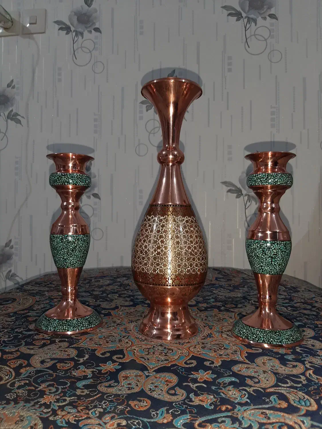 جفت شمعدان فیروزه کوبی و گلدان ۳۰ سانتی مس خاتم|صنایع دستی و سایر لوازم تزئینی|بندرعباس, |دیوار