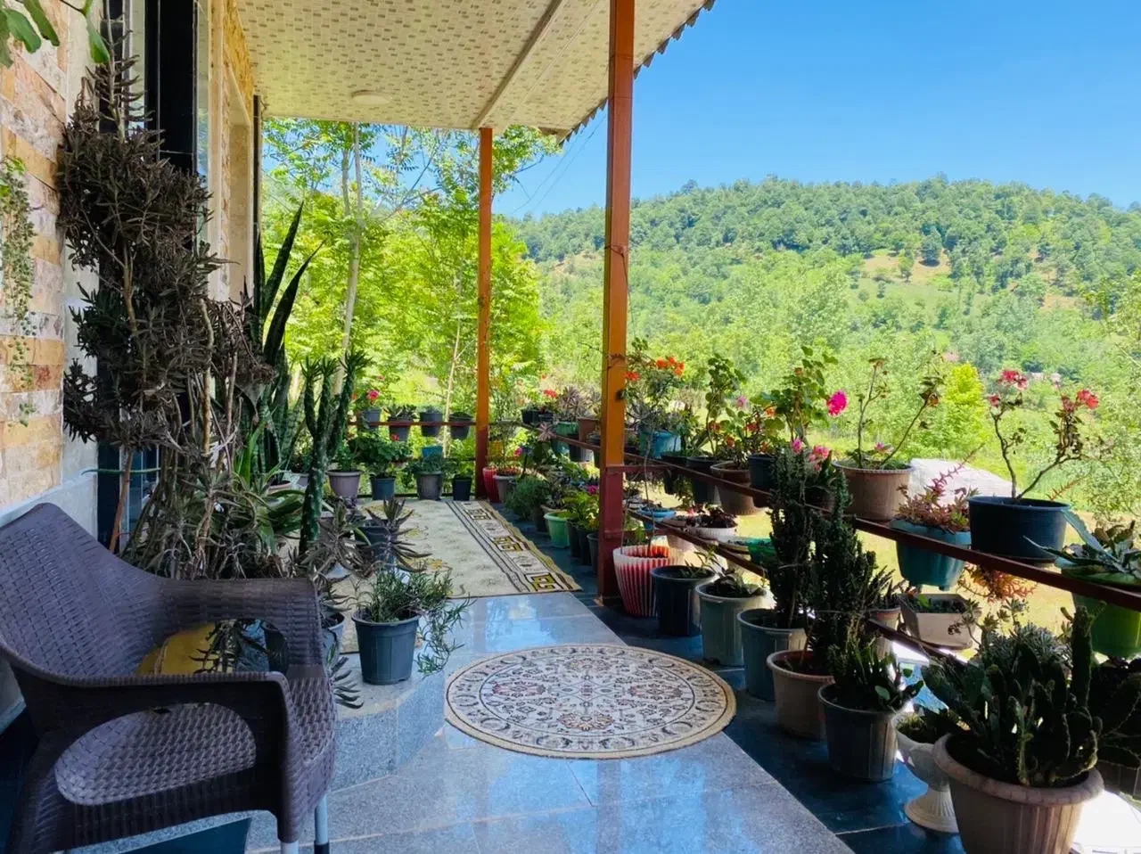 اجاره ویلا جنگلی مستقیم از مالک|اجارهٔ کوتاه‌مدت ویلا و باغ|رشت, یخسازی|دیوار