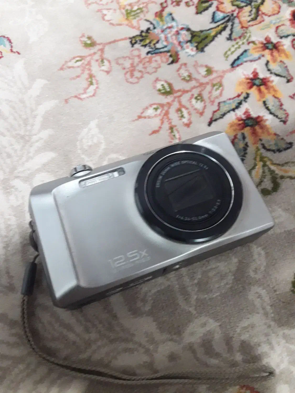 دوربین عکاسی کاسیوCASIO|دوربین عکاسی و فیلمبرداری|مشهد, بهاران|دیوار