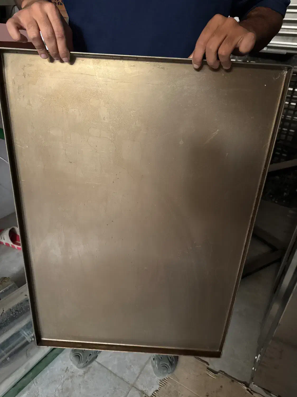 ۳۰عددسینی فر ۲۰سینی ویترین قنادی ارابه و میز کار|فروشگاه و مغازه|محمدشهر, محمدشهر|دیوار